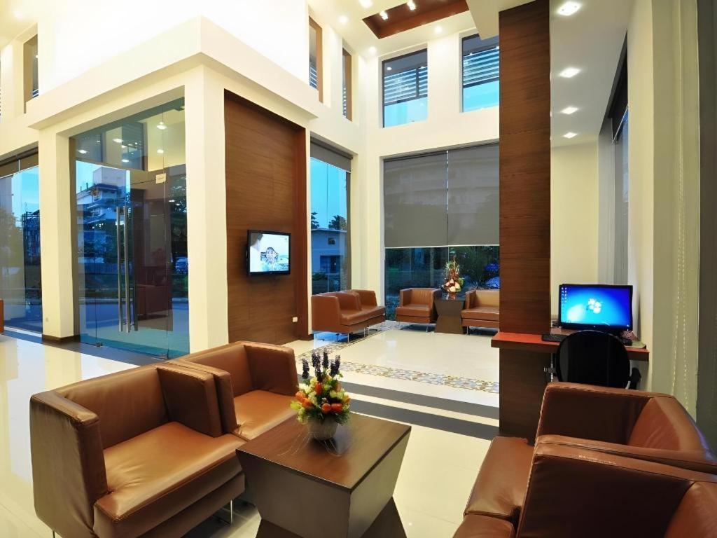 The Color Hotel Hat Yai Exterior foto