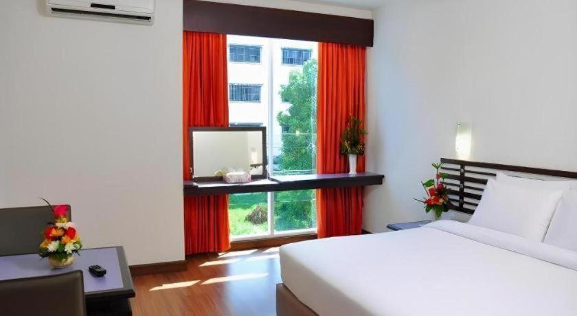 The Color Hotel Hat Yai Exterior foto